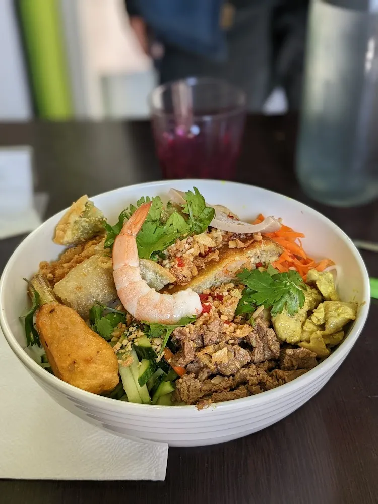 Nouilles Avec Soupe Nam Vang