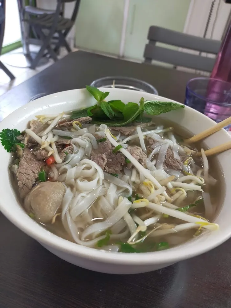 Soupe Pho Boeuf Cru Cuit Boulettes